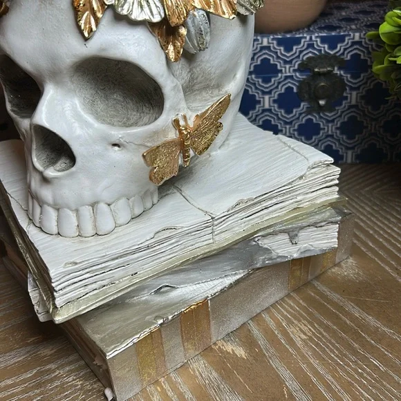 NEW! Vintage Inspired Skull Floral & Butterfly Halloween Ceramic Book Stack - Picture 8 of 12